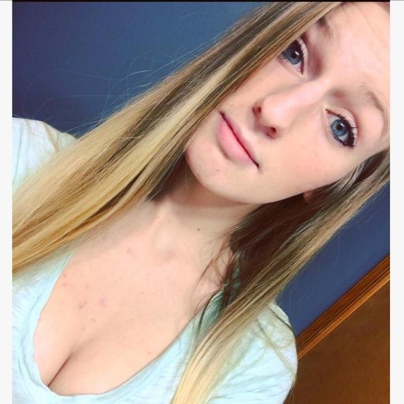 Meet your Posher, Lissa - Picture 1 of 1